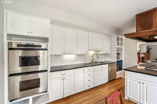 12183 SW Plantation Terrace, Portland, OR 97223 - Photo 7