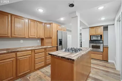 12183 SW Plantation Ter, Portland, OR 97223 - Photo 35