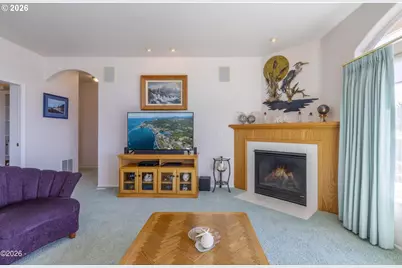 30 SW Heilberg St, Depoe Bay, OR 97341 - Photo 15
