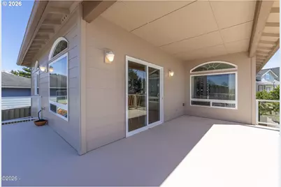30 SW Heilberg St, Depoe Bay, OR 97341 - Photo 9