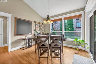 8803 SW 51st Ave, Portland, OR 97219 - Photo 13