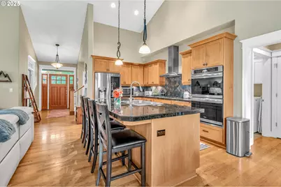 8803 SW 51st Ave, Portland, OR 97219 - Photo 9