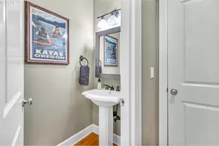 8803 SW 51st Ave, Portland, OR 97219 - Photo 23