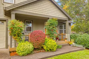 8803 SW 51st Ave, Portland, OR 97219 - Photo 3