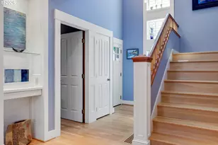 5921 S Kelly Ave, Portland, OR 97239 - Photo 7