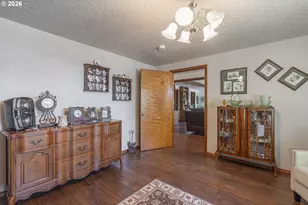 184 NE Gerlinger Ln, Dallas, OR 97338 - Photo 9