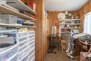 184 NE Gerlinger Ln, Dallas, OR 97338 - Photo 7