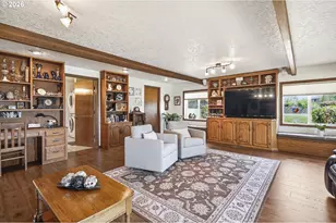 184 NE Gerlinger Ln, Dallas, OR 97338 - Photo 3