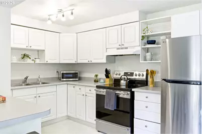 4663 NE 119th Ave, Portland, OR 97220 - Photo 13
