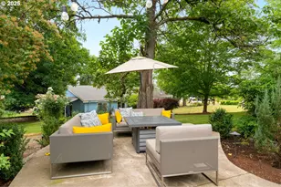 580 SW 9th St, Dundee, OR 97115 - Photo 31