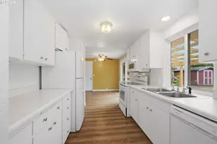 2690 Carbona St, Eugene, OR 97404 - Photo 15