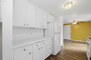 2690 Carbona St, Eugene, OR 97404 - Photo 17