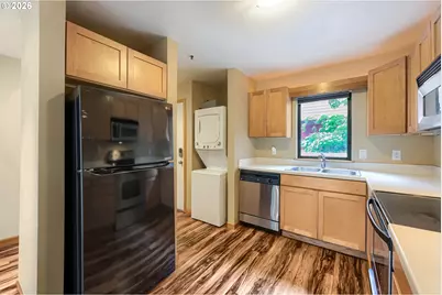 910 NW Naito Pkwy #i-4, Portland, OR 97209 - Photo 11