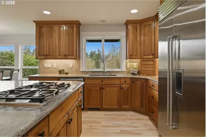 8145 SW 57th Ave, Portland, OR 97219 - Photo 15