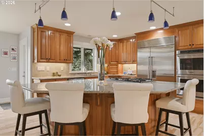 8145 SW 57th Ave, Portland, OR 97219 - Photo 13