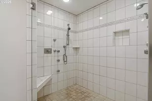 8145 SW 57th Ave, Portland, OR 97219 - Photo 25