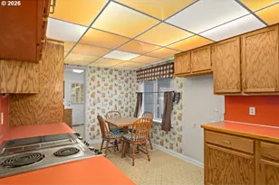 12712 SE Bush St, Portland, OR 97236 - Photo 15