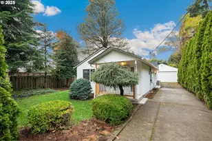 2210 E 25th St, Vancouver, WA 98661 - Photo 3