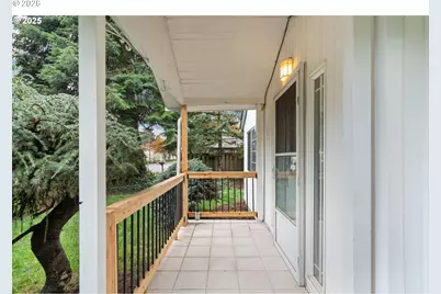 2210 E 25th St, Vancouver, WA 98661 - Photo 5