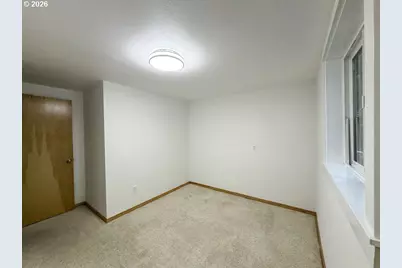 18978 SW Arrowwood Ave, Lake Oswego, OR 97035 - Photo 15