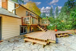 18978 SW Arrowwood Ave, Lake Oswego, OR 97035 - Photo 21