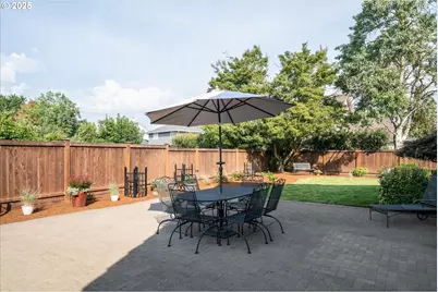 3387 Winchester Way, Eugene, OR 97401 - Photo 41