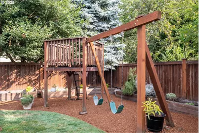 3387 Winchester Way, Eugene, OR 97401 - Photo 33