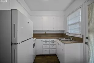 1908 NE 72nd Ave., Portland, OR 97213 - Photo 25