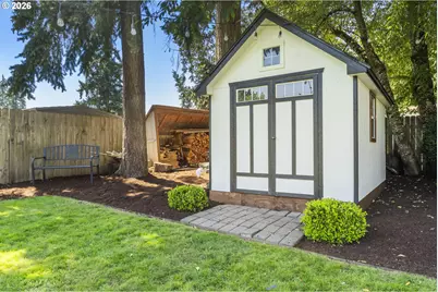 1637 Ten Oaks Ln, Woodburn, OR 97071 - Photo 29