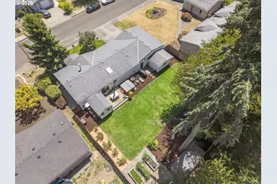 1637 Ten Oaks Ln, Woodburn, OR 97071 - Photo 33