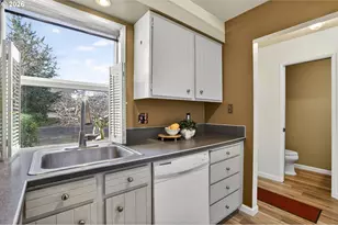 12013 SW Sussex St, Beaverton, OR 97008 - Photo 17