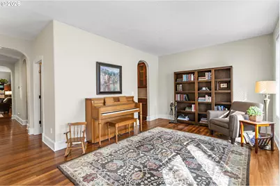 13340 Auburn Ct, Lake Oswego, OR 97035 - Photo 9