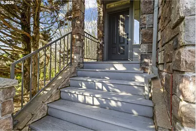 13340 Auburn Ct, Lake Oswego, OR 97035 - Photo 3