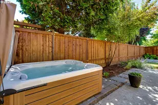 3325 Honeywood St, Eugene, OR 97408 - Photo 31