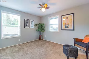 3325 Honeywood St, Eugene, OR 97408 - Photo 25
