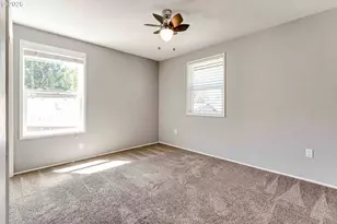 3325 Honeywood St, Eugene, OR 97408 - Photo 29