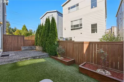 938 SW Adrian Ter, Beaverton, OR 97005 - Photo 23
