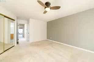 242 S Sweeney St, Portland, OR 97239 - Photo 21