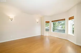 242 S Sweeney St, Portland, OR 97239 - Photo 7