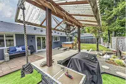 128 Park Village Loop, Florence, OR 97439 - Photo 25