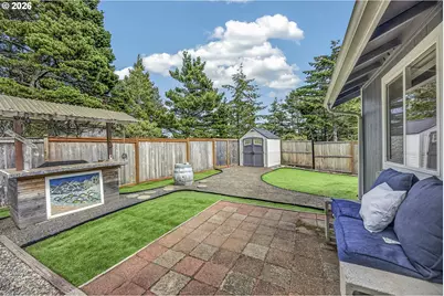 128 Park Village Loop, Florence, OR 97439 - Photo 23
