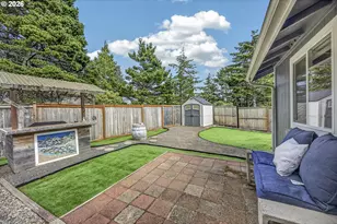 128 Park Village Loop, Florence, OR 97439 - Photo 23