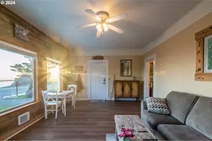 610 Deady St, Port Orford, OR 97465 - Photo 7