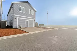 7398 SE Madrone St, Hillsboro, OR 97123 - Photo 31