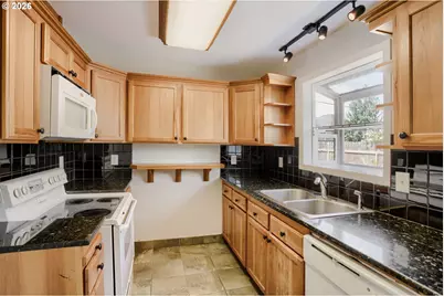 3512 NW 119th St, Vancouver, WA 98685 - Photo 9