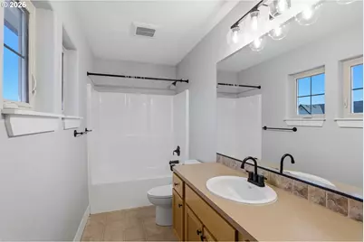 19280 Friars Ln, Oregon City, OR 97045 - Photo 25