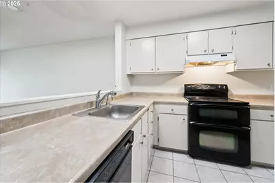 23882 NE Treehill Dr, Wood Village, OR 97060 - Photo 11