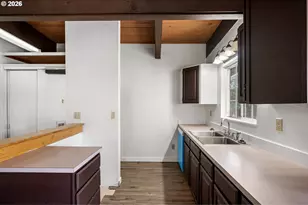 3560 Harlow Rd, Eugene, OR 97401 - Photo 9