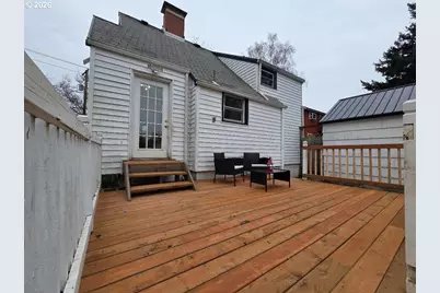 415 SE Roberts Ave, Gresham, OR 97080 - Photo 23