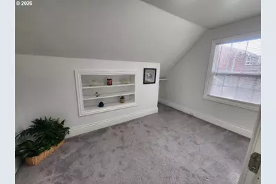 415 SE Roberts Ave, Gresham, OR 97080 - Photo 13